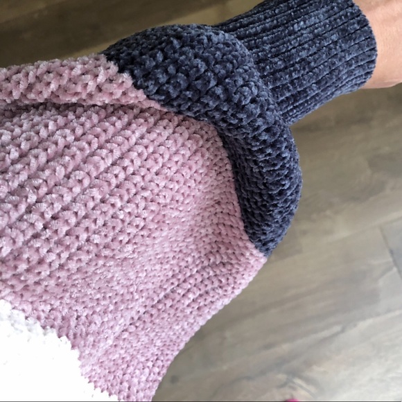 💗LAST ONE Chenille Color Block Cardigan. M/L - Picture 5 of 5